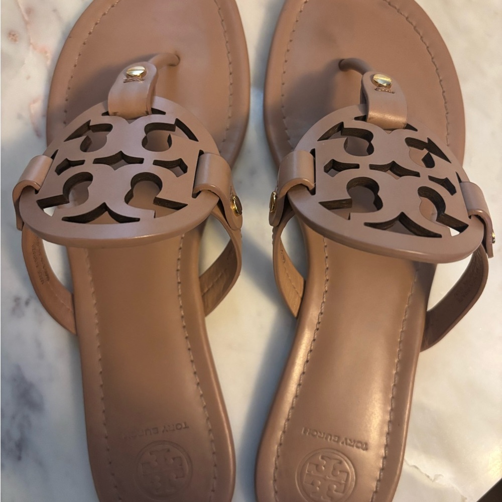 Tory Burch Women's Beige Sandals